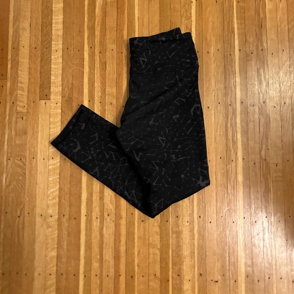 lululemon leggings size 4 - Picture 2 of 4